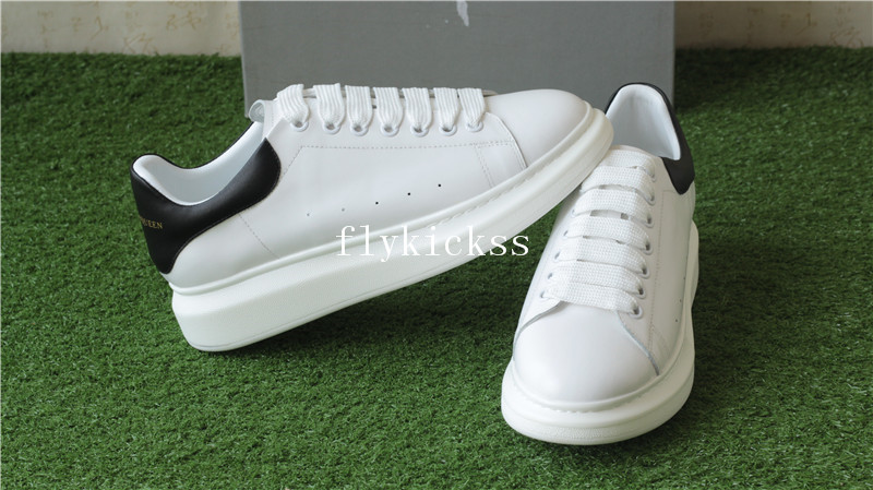Alexander McQueen Oversized Sneaker White Black